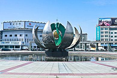 画面大倒退！《自杀小队》vs 9年前的《阿卡姆骑士》